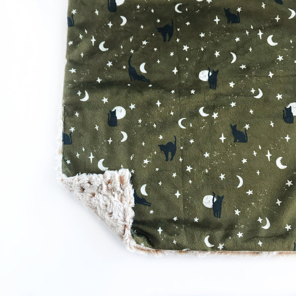 Black Cats on Olive Green - Lovey - Dotboxed