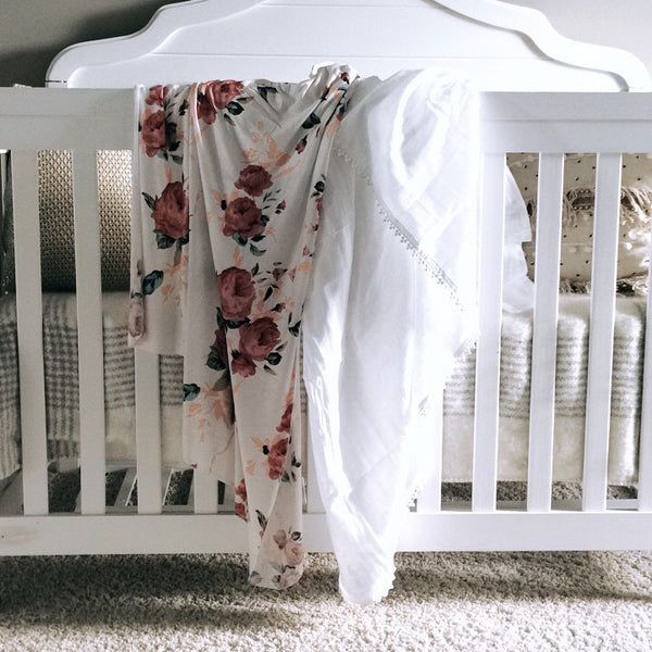 MUSLIN SWADDLE BLANKET - MINI TRIO POMS - Dotboxed